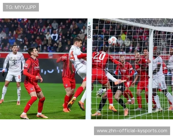 凯恩禁区内头球建功